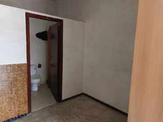 Local comercial en venta en Silla
