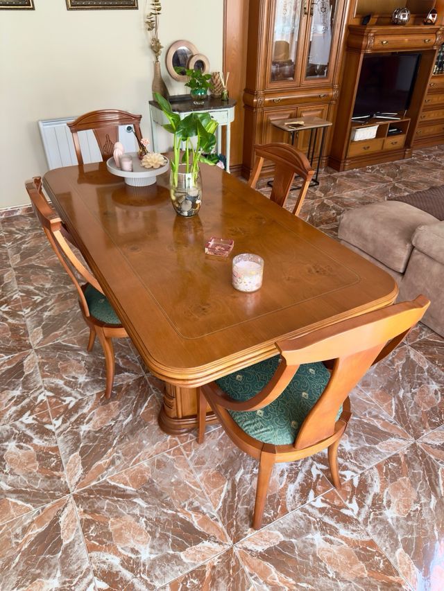 Conjunto comedor clásico madera