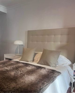 Testiera in pelle beige alta 160 cm e 105 cm