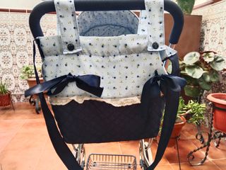 Carrito de muñecas clásico