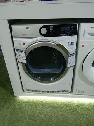 Secadora AEG 8kg Bomba de Calor