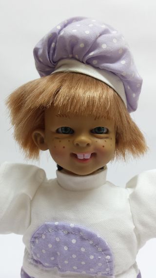 Muñeca Tipo Gestos RF14
