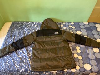 Plumas The North Face Verde y Negro