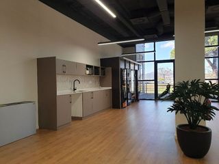 Oficina en alquiler en Zona Industrial en Prat de Llobregat, El