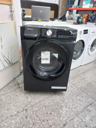 Lava/seca Hisense Negra 8/5kg nueva con tara 