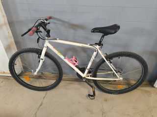 Bicicleta Montaña Blanca BTT