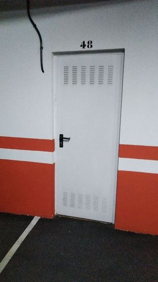 Garaje en alquiler en Ceares en Gijón