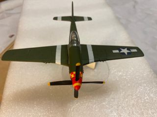Maqueta Corgi P-51D Mustang 1/72