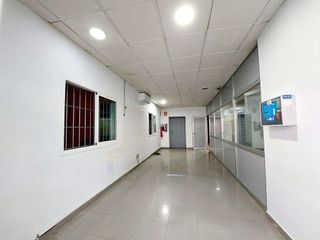 Nave industrial en venta en La Estación en Badajoz