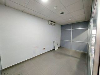 Nave industrial en venta en La Estación en Badajoz