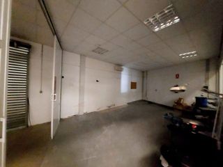 Nave industrial en venta en La Estación en Badajoz