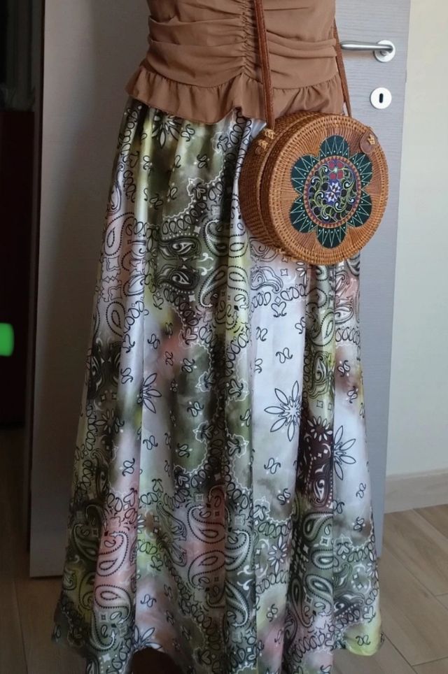 Gonna lunga raso morbida fantasia paisley