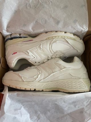 New Balance 2002R Protection Beige