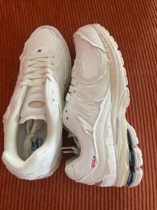 New Balance 2002R Protection Beige