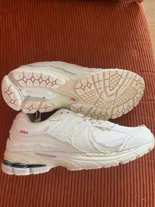 New Balance 2002R Protection Beige