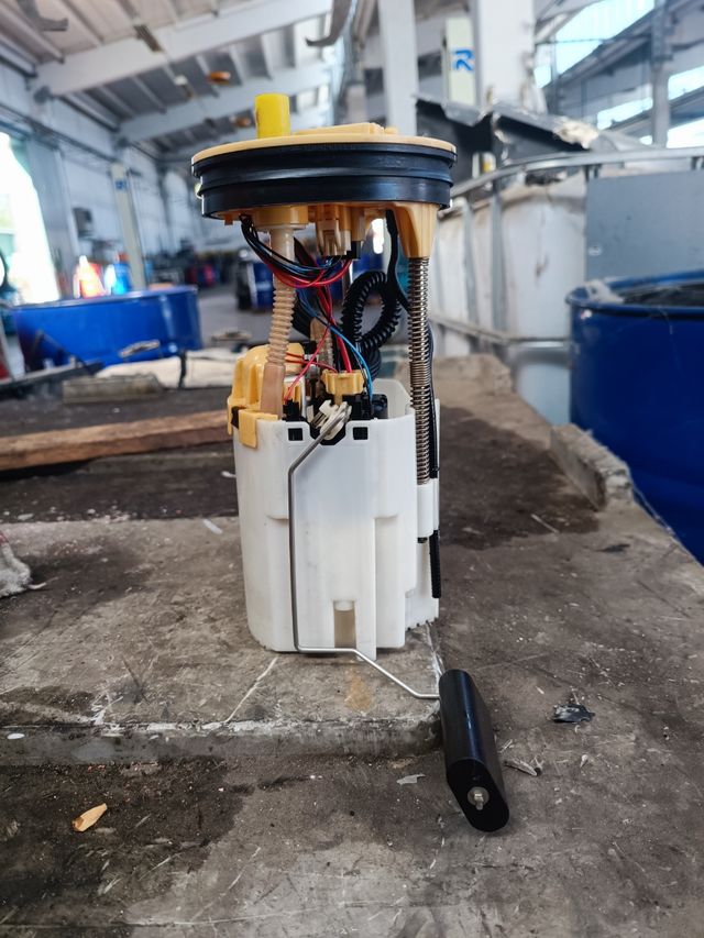 Galleggiante Peschante con pompa  MAN TGE  Craft 