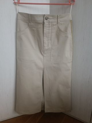 Falda midi Zara beige/camel bolsillos cargo Talla 