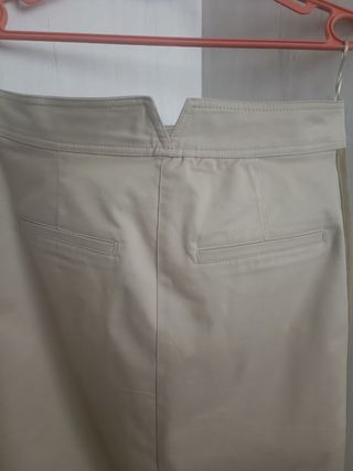 Falda midi Zara beige/camel bolsillos cargo Talla 