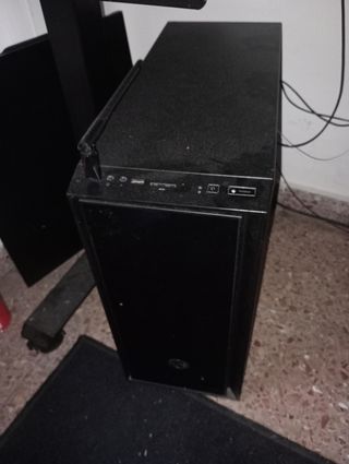 Ordenador y monitor de 27"