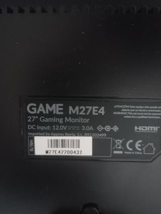 Ordenador y monitor de 27"
