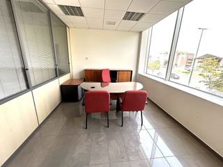 Oficina en alquiler en Polígonos - Recinto Ferial Cortijo de Torres en Málaga