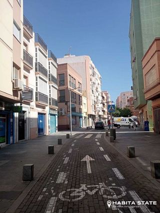 Oficina en alquiler en Centro en Almería