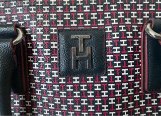 Borsa Tommy Hilfiger fantasia geometrica