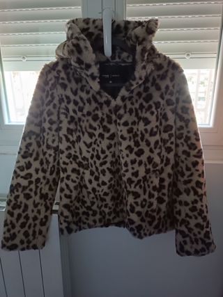 Chaqueta de pelo sintético estampado leopardo