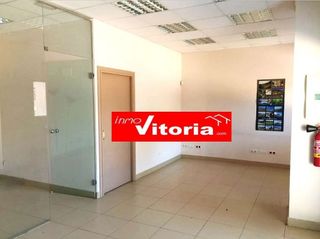 Oficina en venta en San Martín en Vitoria-Gasteiz