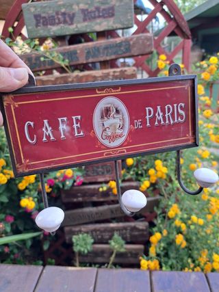 Appendino Caffè de Paris con pomelli in ceramica 