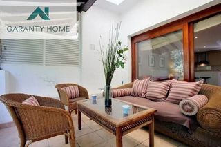 Piso en venta en Puerto Banús en Marbella