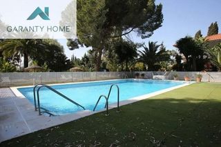 Piso en venta en Puerto Banús en Marbella