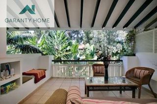 Piso en venta en Puerto Banús en Marbella