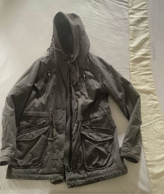 Parka donna grigia con cappuccio