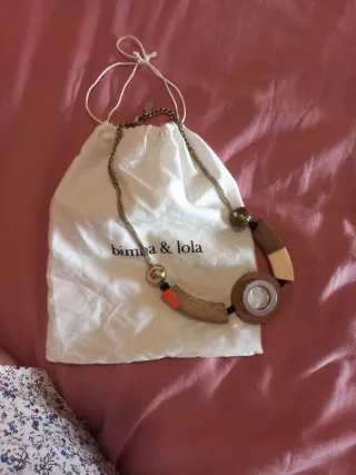 Collar Bimba y Lola Madera y Metal