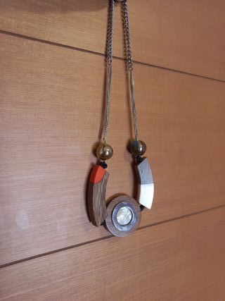 Collar Bimba y Lola Madera y Metal