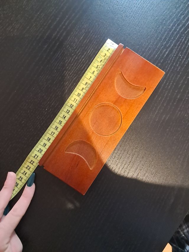 Expositor de cartas lunar de madera