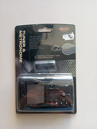 Afinador y Metrónomo Stagg TUM-50