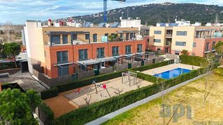 Casa adosada en venta en Centre - Estanys en Castell-Platja d´Aro