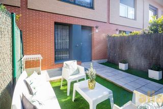 Casa adosada en venta en Centre - Estanys en Castell-Platja d´Aro
