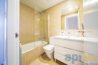 Casa adosada en venta en Centre - Estanys en Castell-Platja d´Aro