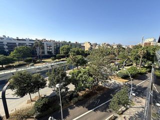 Piso en alquiler en Centre en Badalona
