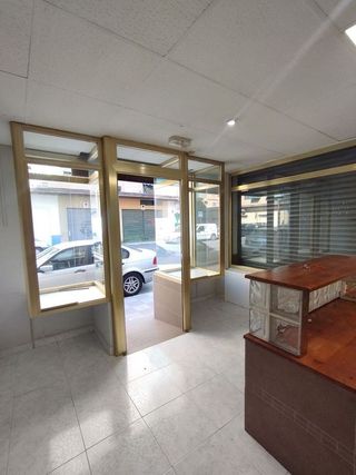 Local comercial en alquiler en Barrio de Zaidín en Granada