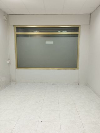 Local comercial en alquiler en Barrio de Zaidín en Granada