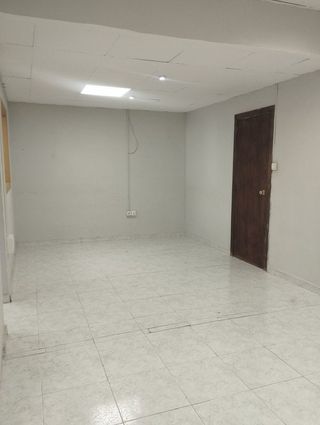 Local comercial en alquiler en Barrio de Zaidín en Granada