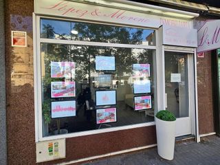 Local comercial en alquiler en Los Ángeles en Madrid