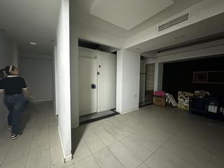 Local comercial en alquiler en Paseo Independencia en Zaragoza