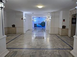 Local comercial en venta en Zona Puerto Deportivo en Fuengirola
