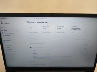 Portátil Lenovo Negro v15 G4 