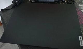 Portátil Lenovo Negro v15 G4 